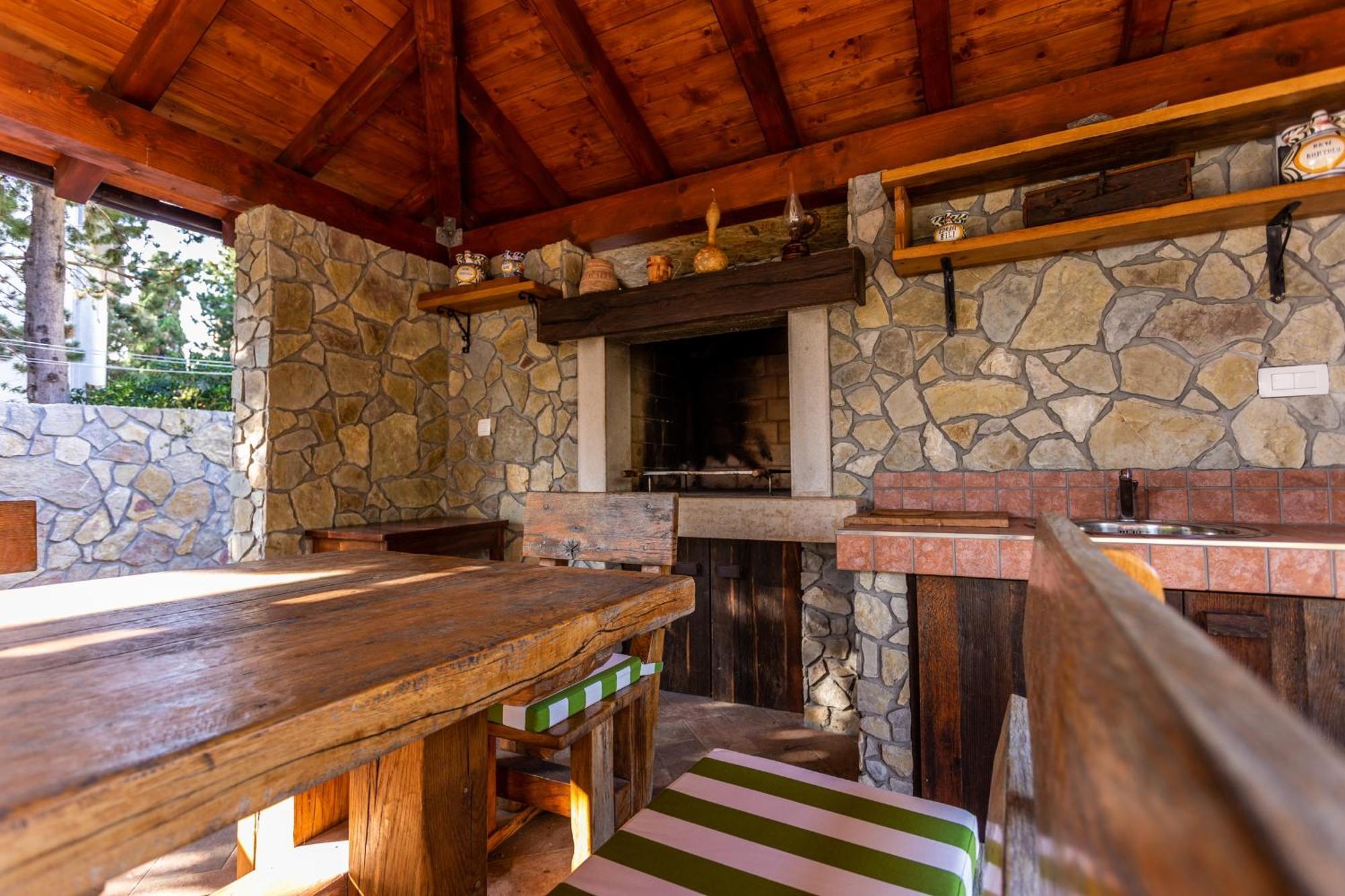 Apartmani Velnic Baška Exteriör bild